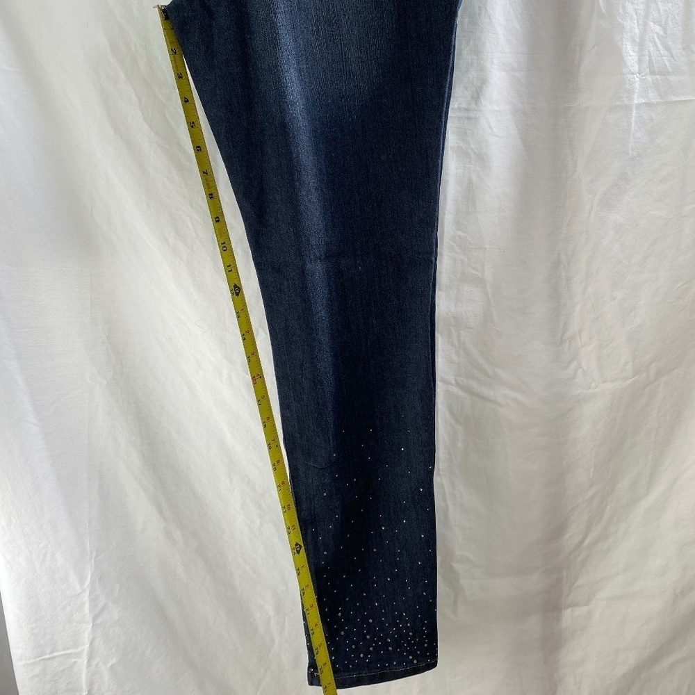 NWOT Rhinestone studded Jean's - Women's - Size: 32 - Picture 10 of 12